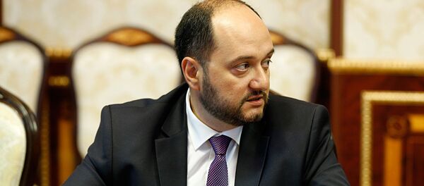 Министр образования и науки Араик Арутюнян на совещании нового правительства (13 мая 2018). Еревaн Министр образования и науки Араик Арутюнян на совещании нового правительства (13 мая 2018). Еревaн - Sputnik Արմենիա