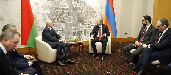 Встреча Президента Беларуси Александр Лукашенко и премьер-министра Армении Никола Пашиняна (14 мая 2018). Сочи Встреча Президента Беларуси Александр Лукашенко и премьер-министра Армении Никола Пашиняна (14 мая 2018). Сочи - Sputnik Արմենիա