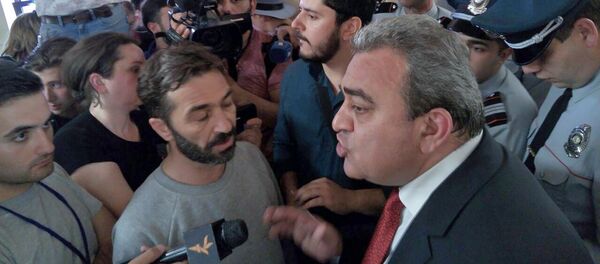 Ситуация в Мэрии Еревана (16 мая 2018) - Sputnik Армения