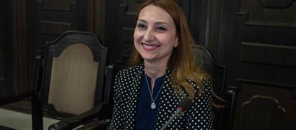 Министр культуры Армении Лилит Макунц на заседании правительства (17 мая 2018). Еревaн Министр культуры Армении Лилит Макунц на заседании правительства (17 мая 2018). Еревaн - Sputnik Արմենիա