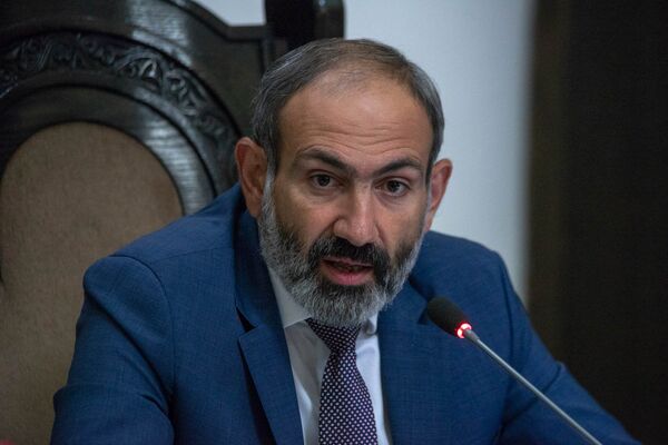 Премьер-министр Армении Никол Пашинян на заседании правительства (17 мая 2018). Еревaн - Sputnik Արմենիա