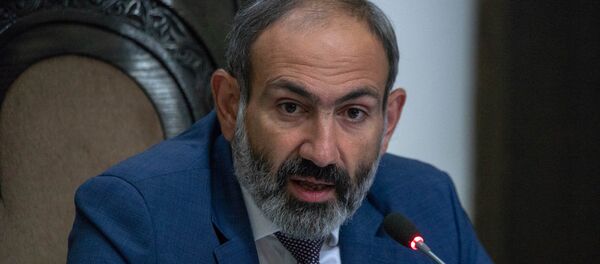 Премьер-министр Армении Никол Пашинян на заседании правительства (17 мая 2018). Еревaн - Sputnik Армения