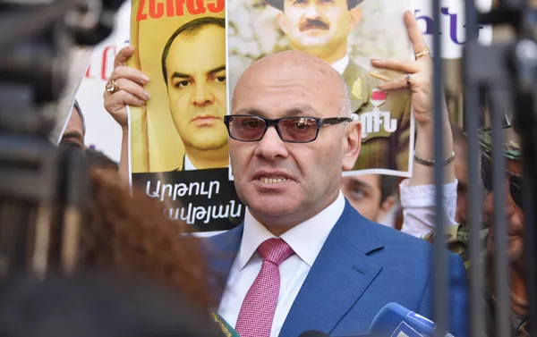 Председатель Уголовной палаты Кассационного суда Армении Сержик Аветисян на встрече с активистами (18 мая 2018). Еревaн - Sputnik Армения