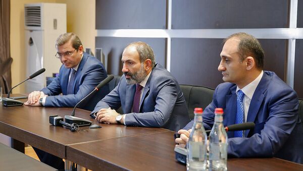 Премьер-министр Армении Никол Пашинян представил нового председателя КГД Давида Ананяна (18 мая 2018). Еревaн - Sputnik Армения
