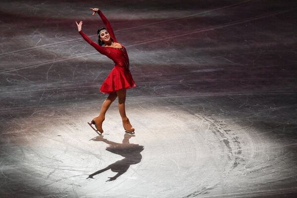 Ирина Слуцкая выступает в ледовом шоу Щелкунчик 2 в СК Олимпийский в Москве. - Sputnik Армения