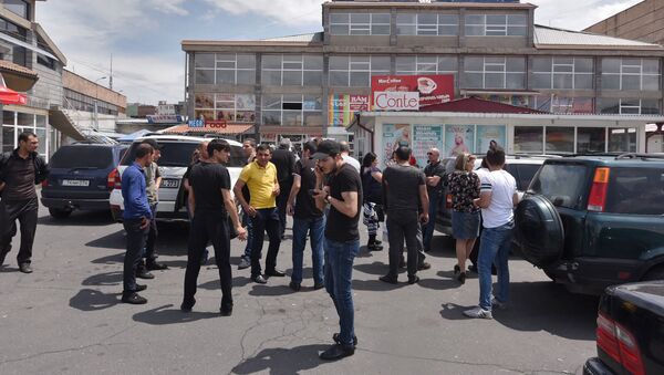 Протест предпринимателей за снижение арендной платы ТЦ Сурмалу (21 мая 2018). Еревaн - Sputnik Армения