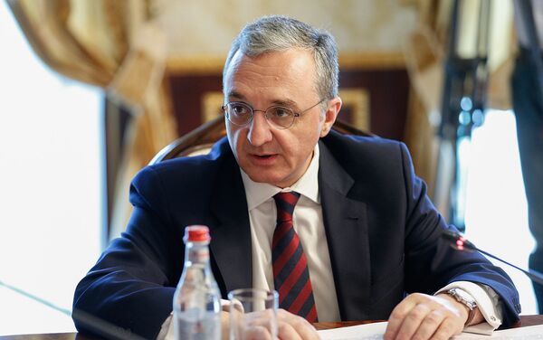 Министр иностранны дел Армении Зограб Мнацаканян - Sputnik Армения