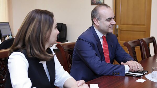 Посол Италии в РА посетил постоянную комиссию по вопросам европейской интеграции НС Армении (21 мая 2018). Еревaн - Sputnik Արմենիա