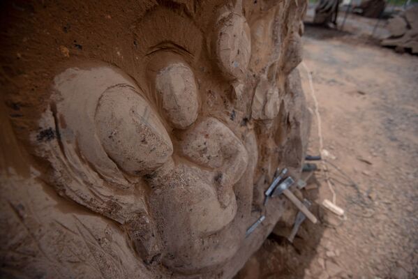 Скульптура Древо жизни на Международном симпозиуме скульптуры в Апаране - Sputnik Армения