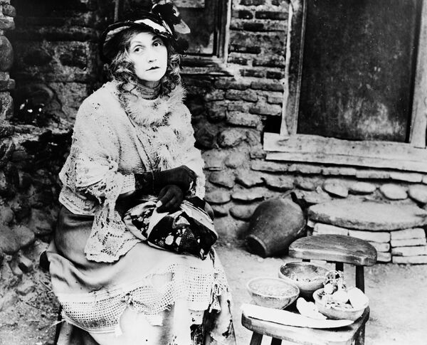 Кадр из кинофильма Древо желаний. Фуфала - актриса Софико Чиаурели Кадр из кинофильма Древо желаний. Фуфала - актриса Софико Чиаурели - Sputnik Արմենիա