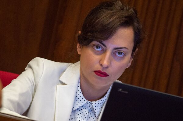 Назад в будущее? О чем заставляют задуматься дважды щедрые губернаторы новой Армении  - Sputnik Армения