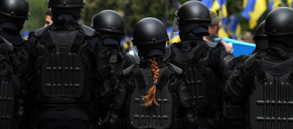 Фотография Косичка (Police pigtail) Сергея Гапона (Беларусь). Главные новости, одиночные фотографии. - Sputnik Армения