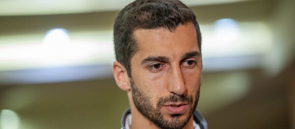 Генрих Мхитарян (23 мая 2018). Еревaн Генрих Мхитарян (23 мая 2018). Еревaн - Sputnik Армения