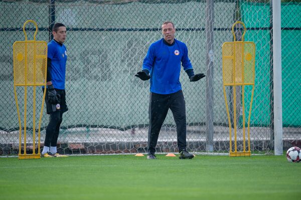 Почему Березовскому не удалось реализовать планы с Пюником - эксклюзивное интервью Почему Березовскому не удалось реализовать планы с Пюником - эксклюзивное интервью - Sputnik Армения