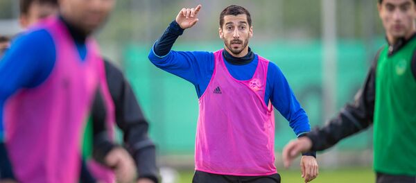 Тренировка сборной Армении по футболу (23 мая 2018). Еревaн - Sputnik Армения
