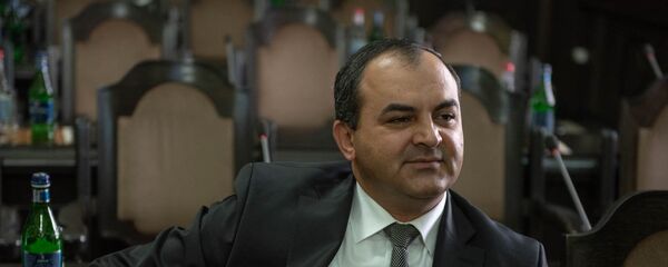 Генеральный прокурор Армении Артур Давтян на заседании правительства Армении (24 мая 2018). Еревaн Генеральный прокурор Армении Артур Давтян на заседании правительства Армении (24 мая 2018). Еревaн - Sputnik Արմենիա