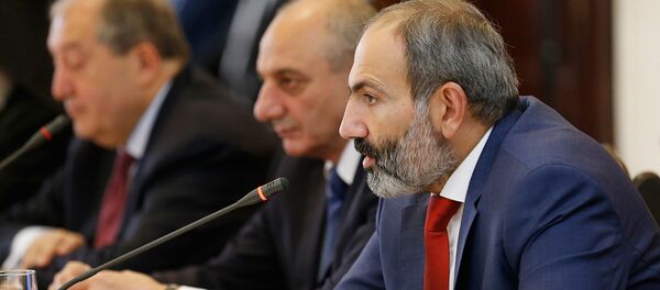 Премьер-министр Армени Никол Пашинян и глава Карабаха Бако Саакян - Sputnik Армения