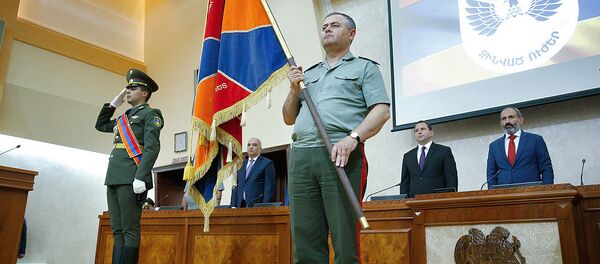 Премьер-министр Никол Пашинян представил нового главу Генштаба ВС во время встречи с высшим офицерским составом (25 мая 2018). Еревaн - Sputnik Армения