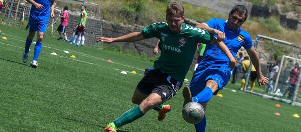 На II Международном турнире по футболу среди журналистов (26 мая 2018). Еревaн На II Международном турнире по футболу среди журналистов (26 мая 2018). Еревaн - Sputnik Армения