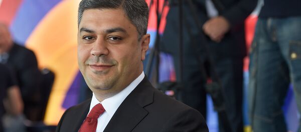 Директр СНБ Армении Артур Ванецян на праздовании 100-летия провозглашения Первой Республики и Победы в Сардарапатском сражении (28 мая 2018). Сардарапат - Sputnik Армения