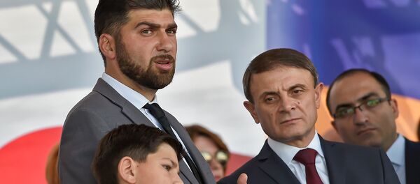 Глава гос.контрольной службы Армении Давид Санасарян и начальник полиции Валерий Осипян на праздовании 100-летия провозглашения Первой Республики и Победы в Сардарапатском сражении (28 мая 2018). Сардарапат - Sputnik Армения