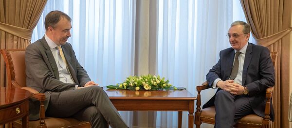 Министр иностранных дел Армении Зограб Мнацаканян встретился со спецпредставителем ЕС по Южному Кавказу и кризису в Грузии Тойво Клааром (29 мая 2018), Еревaн - Sputnik Армения