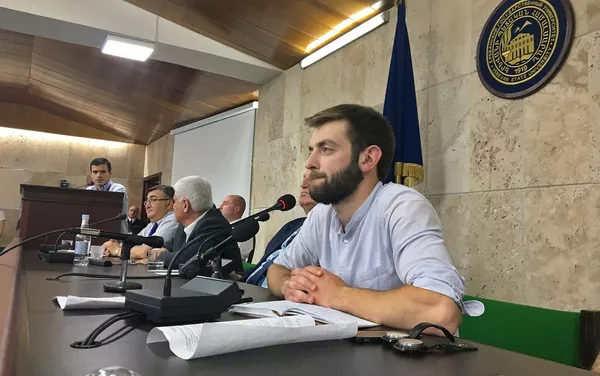 Зал заседаний ЕГУ (29 мая 2018). Еревaн Зал заседаний ЕГУ (29 мая 2018). Еревaн - Sputnik Армения