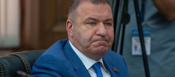 Депутат от фракции Царукян, вице-спикер НС Микаел Мелкумян в парламенте (29 мая 2018). Еревaн - Sputnik Армения