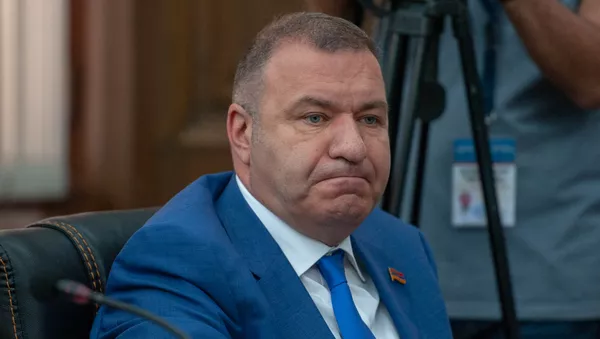 Депутат от фракции Царукян, вице-спикер НС Микаел Мелкумян в парламенте (29 мая 2018). Еревaн - Sputnik Армения