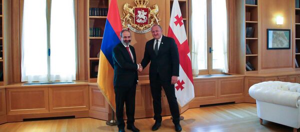 Премьер-министр Армении Никол Пашинян встретиля с президентом Грузии Георгием Маргвелашвили (20 мая 2018). Тбилиси Премьер-министр Армении Никол Пашинян встретиля с президентом Грузии Георгием Маргвелашвили (20 мая 2018). Тбилиси - Sputnik Արմենիա