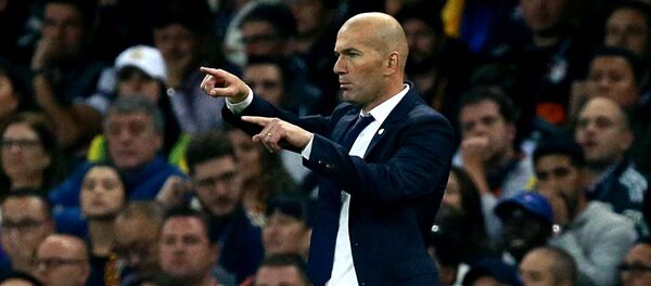 Главный тренер ФК Реал Мадрид Зинедин Зидан Главный тренер ФК Реал Мадрид Зинедин Зидан - Sputnik Армения