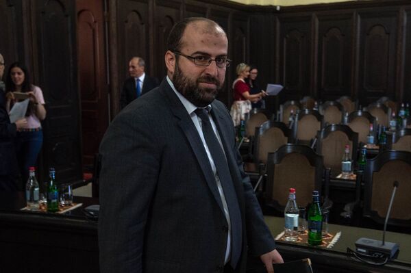 Озеро Севан вновь зацвело: почему министр окружающей среды не разделил паники экологов - Sputnik Армения