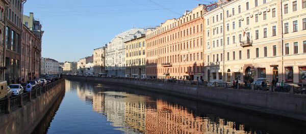 Невский проспект: Набережная реки Мойки со стороны Невского проспекта. Санкт-Петербург Невский проспект: Набережная реки Мойки со стороны Невского проспекта. Санкт-Петербург - Sputnik Արմենիա