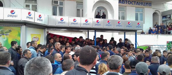 Акции протеста в Карабахе (2 июня 2018). Степанакерт Акции протеста в Карабахе (2 июня 2018). Степанакерт - Sputnik Армения