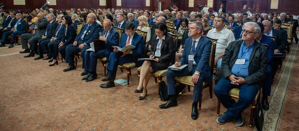 Форум ЕАЭС Армения - сотрудничество (2 июня 2018). Цахкадзор - Sputnik Արմենիա