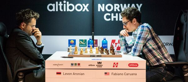 Партия Левон Аронян Фабиано Каруана в турнире Altibox Norway Chess 2018 (3 июня 2018). Ставангер, Норвегия - Sputnik Армения