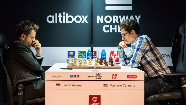 Партия Левон Аронян Фабиано Каруана в турнире Altibox Norway Chess 2018 (3 июня 2018). Ставангер, Норвегия - Sputnik Армения