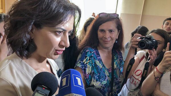 Супруга премьер-министра Анна Акопян отвечает на вопросы журналистов (4 июня 2018). Еревaн - Sputnik Армения