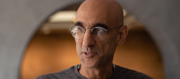 Лауреат премии Аврора доктор Том Катена (Судан) в музее-институте Геноцида армян (4 июня 2018). Еревaн Лауреат премии Аврора доктор Том Катена (Судан) в музее-институте Геноцида армян (4 июня 2018). Еревaн - Sputnik Արմենիա