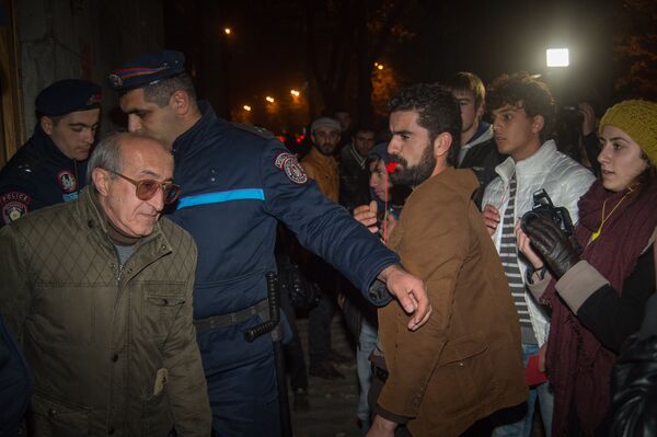 Акция Красная карточка властям Акция Красная карточка властям - Sputnik Армения