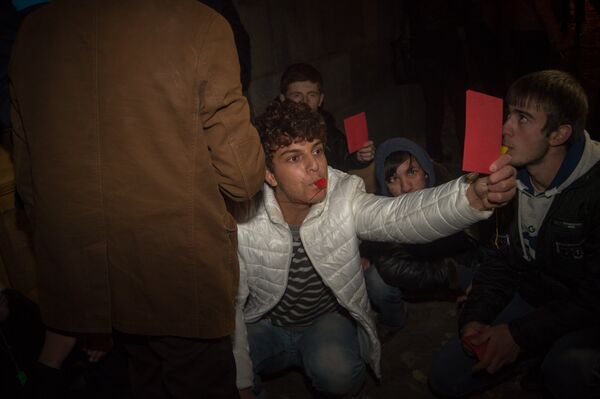 Акция Красная карточка властям Акция Красная карточка властям - Sputnik Армения