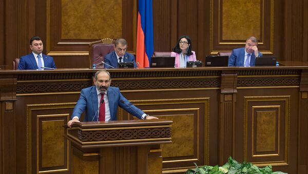 Премьер-министр Армении Никол Пашинян в Парламенте (7 июня 2018). Еревaн - Sputnik Արմենիա