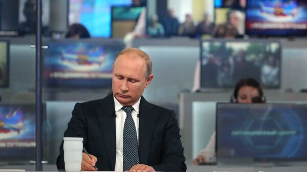 Прямая линия с президентом России Владимиром Путиным (7 июня 2018). Москва - Sputnik Армения