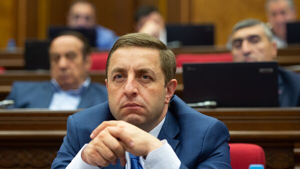 Депутат от фракции РПА Карен Авагян на внеочередном заседании НС (7 июня 2018). Еревaн - Sputnik Армения