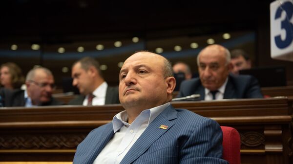 Депутат от фракции Царукян Вардан Гукасян на внеочередном заседании НС (7 июня 2018). Еревaн - Sputnik Армения