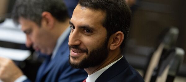 Заместитель министра иностранных дел Армении Рубен Рубинян на заседании правительства (8 июня 2018). Еревaн Заместитель министра иностранных дел Армении Рубен Рубинян на заседании правительства (8 июня 2018). Еревaн - Sputnik Армения