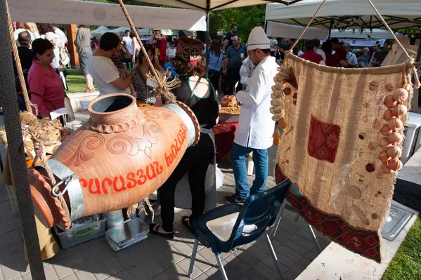 Фестиваль еды Yerevan Food Fest прошел на площади Республики (10 июня 2018). Ереван Фестиваль еды Yerevan Food Fest прошел на площади Республики (10 июня 2018). Ереван - Sputnik Армения