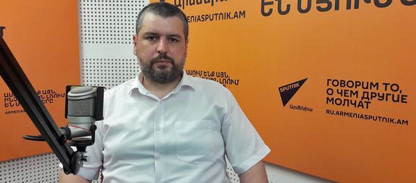 Координатор сайта военных новостей razm.info Карен Вртанесян - Sputnik Армения