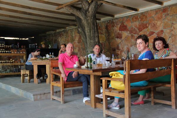 Бой за туриста, или Что именно привлекает в Армении россиян - Sputnik Армения