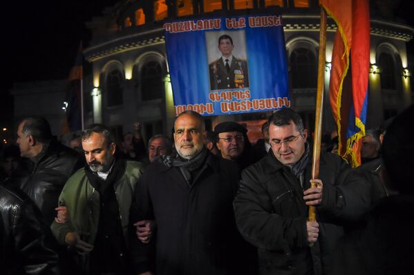 Митинг и шествие оппозиционного фронта «Новая Армения» проходит в Ереване - Sputnik Армения